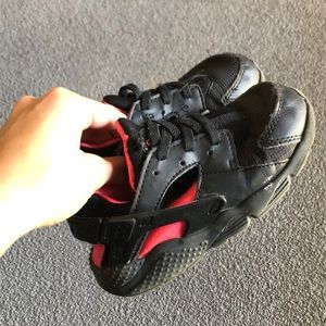 Nike huaraches shoes